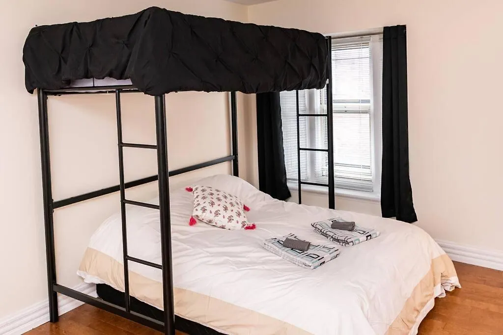 Luxurious Condo Québec Daire