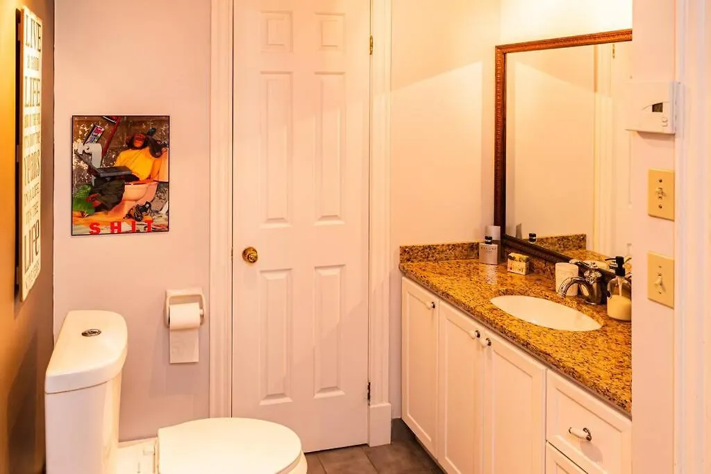 Luxurious Condo Québec 0*,  Kanada